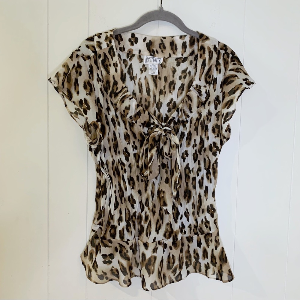 Bethany Cheetah Print Sheer Tie Front Top L
